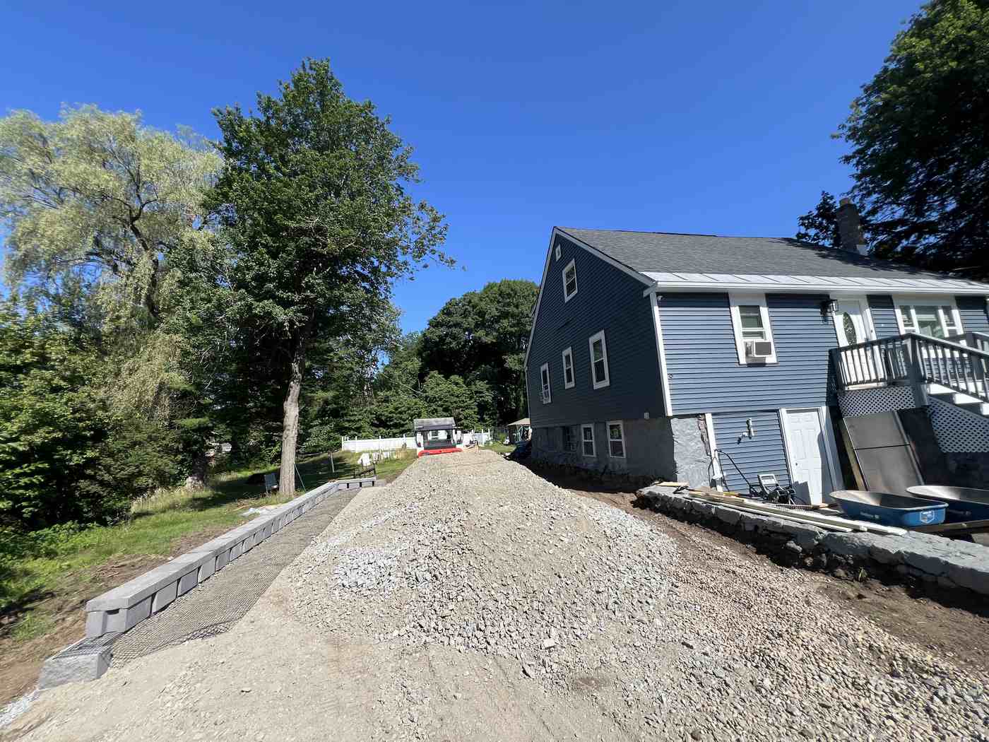 asphalt installation team MDZ Crew driveway installation near Merrimac MA
