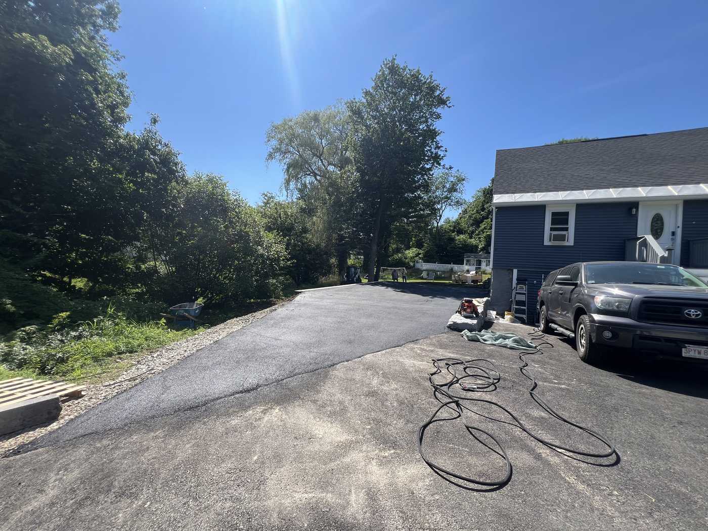 driveway paving massachusetts MDZ Crew driveway installation near Swampscott MA