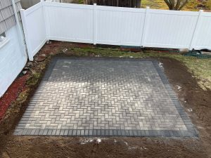 interlocking paver patio finished backyard finished interlocking paver patio installed in residential backyard by professional paving contractor